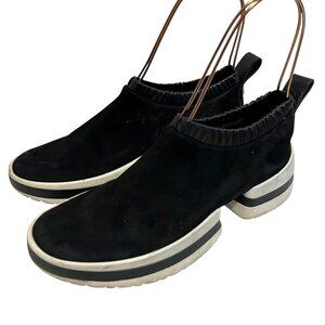 Stuart Weitzman shoes SW 612 Slip on Sneaker black suede size 7 laceless chunky